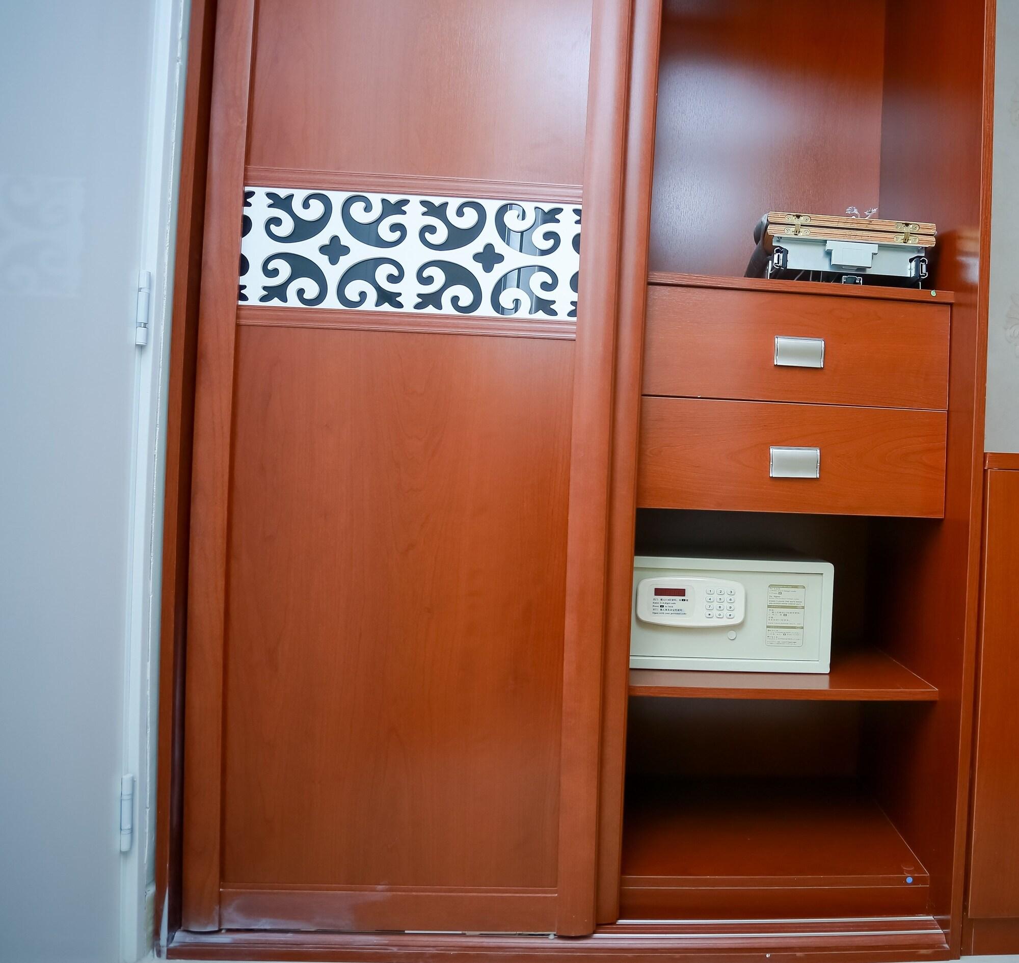 Coventina Lake Suites Dhaka Exterior photo